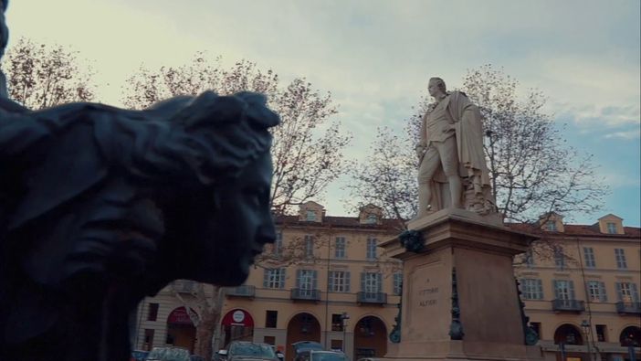 L'ironico sarcasmo di Alfieri sabato 19 al FuoriLuogo di Asti