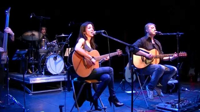 Gli Amemanera in concerto a Costigliole d'Asti sabato 24 luglio alle 21 nel parco del Castello