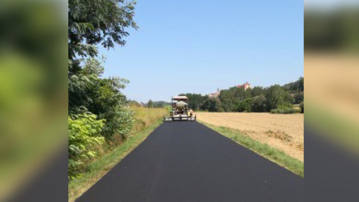 Lavori di asfaltatura per 30 chilometri di strade nell'Astigiano Lavori di asfaltatura per 30 chilometri di strade nell'Astigiano