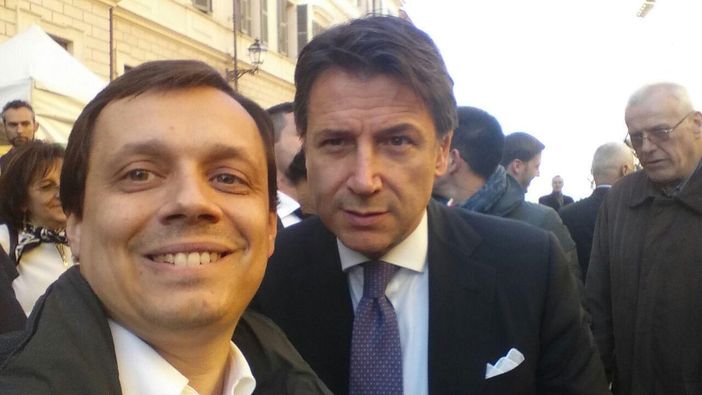 Marco Allegretti con Giuseppe Conte durante la sua visita astigiana Marco Allegretti con Giuseppe Conte durante la sua visita astigiana