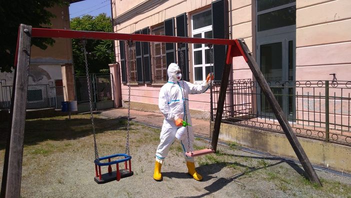 A Fontanile e Bruno i vigili del fuoco hanno sanificato alcuni edifici comunali