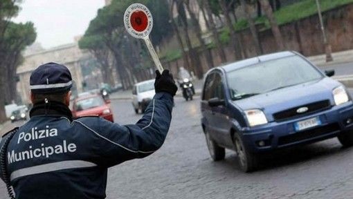 Da domani in Piemonte la "scatola nera" che permette anche alle auto inquinanti di circolare