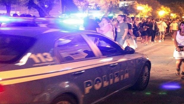 Controlli Covid: la polizia chiude locale di corso Torino ad Asti e multa 7 persone senza mascherine