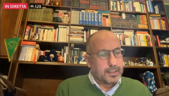 Gli auguri del sindaco Rasero e la diretta di fine anno: 35 milioni del Pnrr, sicurezza e nuove palestre [VIDEO]