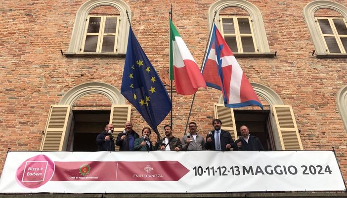 Nizza è Barbera 2024 raddoppia: dal 10 al 13 maggio quattro giorni di incontri, degustazioni e brindisi dedicati alla «Rossa Piemontese» Nizza è Barbera 2024 raddoppia: dal 10 al 13 maggio quattro giorni di incontri, degustazioni e brindisi dedicati alla «Rossa Piemontese»