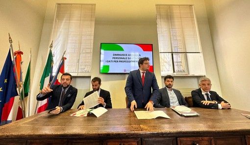 Sanità, Pd all’attacco di Cirio: “Persi 1.000 tra medici, infermieri e Oss nel 2022”