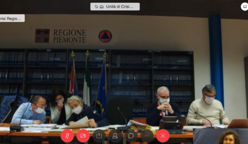 Icardi si difende dalle accuse sulla gestione delle RSA: "Abbiamo dato indicazioni alle Asl il 23 febbraio, criticità nel 10% delle 750 strutture del Piemonte" Icardi si difende dalle accuse sulla gestione delle RSA: "Abbiamo dato indicazioni alle Asl il 23 febbraio, criticità nel 10% delle 750 strutture del Piemonte"