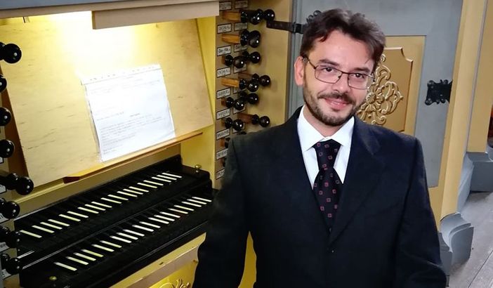 Christian Tarabbia (foto tratta dal profilo Facebook dell'artista)