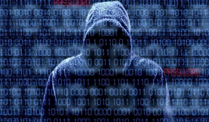 Attenzione: se vi chiama un presunto operatore della polizia, per un attacco hacker al conto, è una truffa