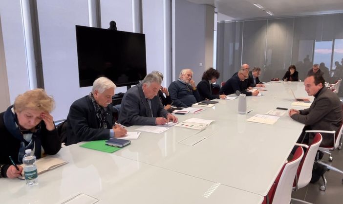 Sanità: incontro tra il presidente della Regione Alberto Cirio e i segretari regionali di Cgil, Cisl e Uil Sanità: incontro tra il presidente della Regione Alberto Cirio e i segretari regionali di Cgil, Cisl e Uil