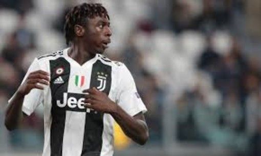 Moise Kean nella bufera: dà una festa a casa sua in Inghilterra, nonostante le restrizioni Moise Kean nella bufera: dà una festa a casa sua in Inghilterra, nonostante le restrizioni