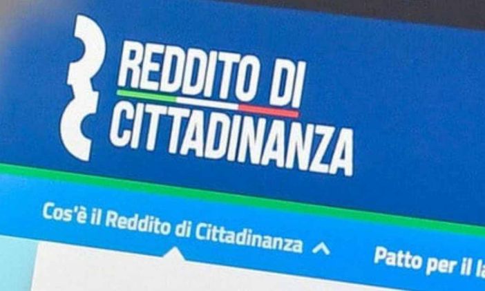 Anche nell'Astigiano l'INPS manda gli SMS di stop al Reddito: ora scatta la corsa ai Servizi Sociali