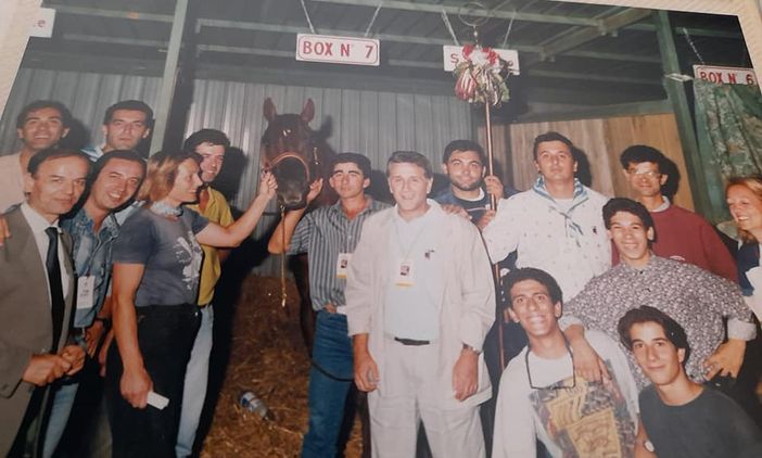 Foto d'archivio (tratta dalla pagina Facebook del Rione Cattedrale) con al centro Gianni Peracchio