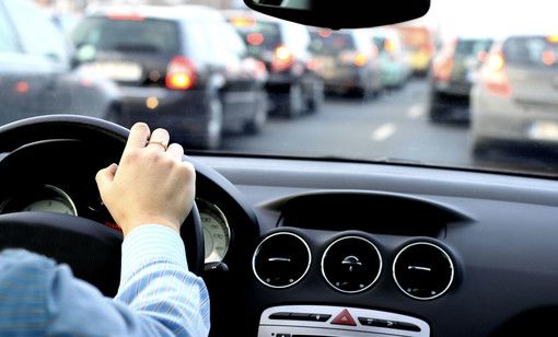 Patenti, semaforo rosso: in Piemonte “stop” agli esami di guida fino al 21 novembre