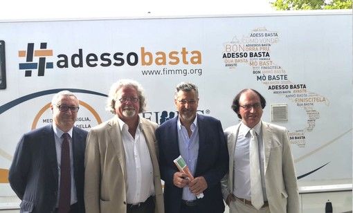 L'assessore Icardi con i vertici nazionali e regionali della Fimmg L'assessore Icardi con i vertici nazionali e regionali della Fimmg