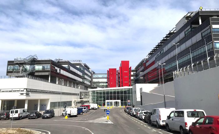Il Covid hospital di Verduno pronto da metà settimana, oggi probabile consegna della struttura Il Covid hospital di Verduno pronto da metà settimana, oggi probabile consegna della struttura
