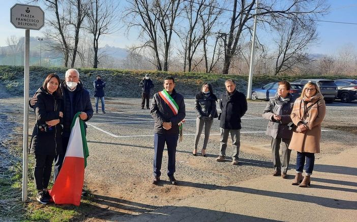 Castelnuovo Belbo: intitolata a Francesco Delponte una piazza del paese Castelnuovo Belbo: intitolata a Francesco Delponte una piazza del paese