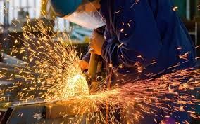 "No a due pesi due misure, ciò che si applica in strade e piazze deve valere anche nelle fabbriche". La Fiom Cgil rimarca la situazione di insicurezza nelle fabbriche