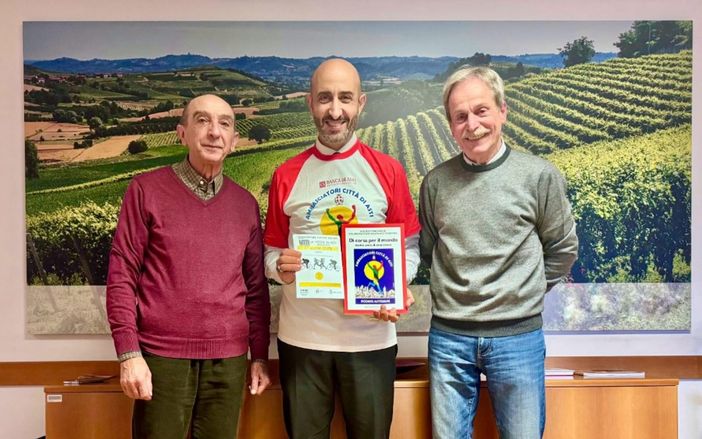 Gli ambasciatori per lo sport di Asti incontrano il direttore generale Asl, il "maratoneta" Giovanni Gorgoni Gli ambasciatori per lo sport di Asti incontrano il direttore generale Asl, il "maratoneta" Giovanni Gorgoni