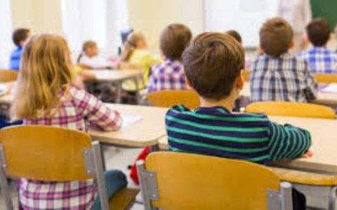 Da Loescher Editore una donazione di 300mila euro per sostenere gli studenti piemontesi meno abbienti