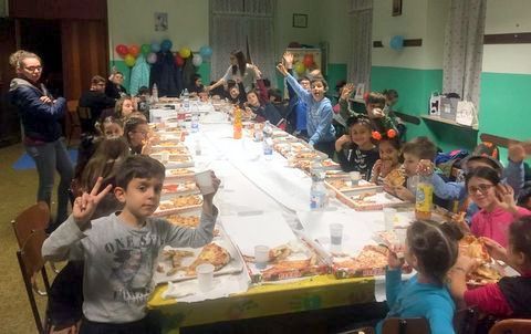 A Montechiaro, alla luce di un falò, aspettando la festa dei Santi