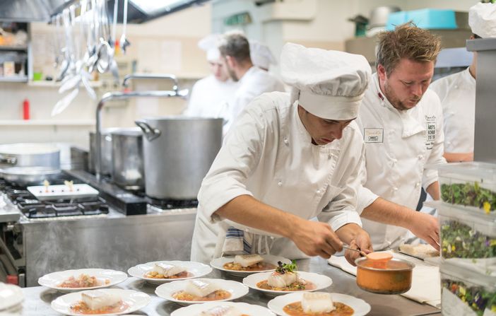 Allievo ai fornelli con Gunnar Lenhard Wie