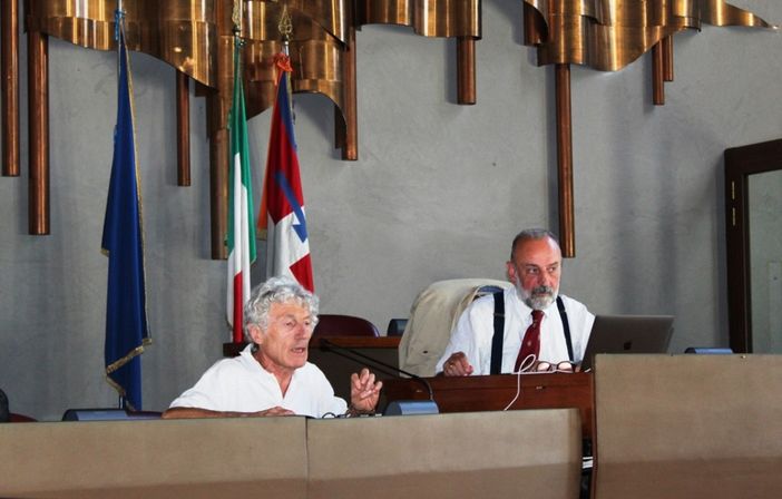 Il presidente del Distretto Goria con il vice Miroglio ieri in Provincia