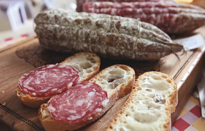 Pane e salame, che altro