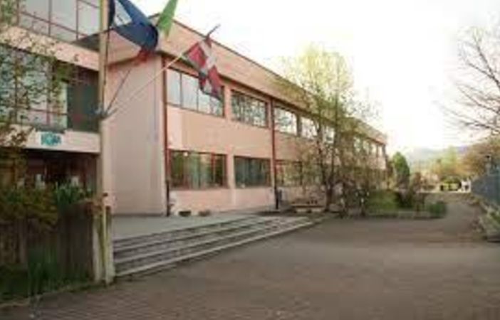 E se la prima esperienza lavorativa fosse in una capitale europea? E se la prima esperienza lavorativa fosse in una capitale europea?