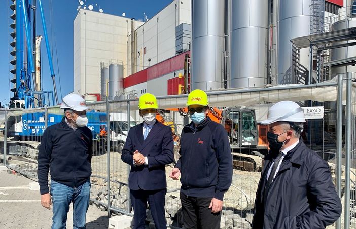 Inalpi posa la prima pietra e avvia la costruzione della seconda torre del latte