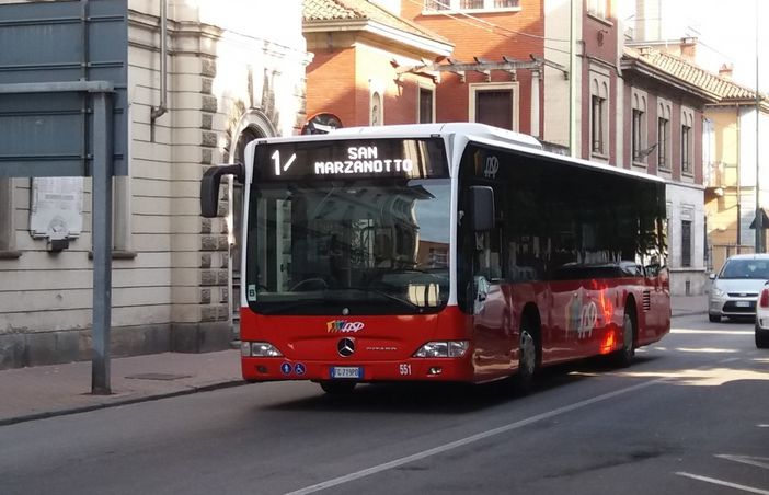 Trasporti locali: dal 1 gennaio 2022, ad Asti, per gli over 65, il bus costerà meno Trasporti locali: dal 1 gennaio 2022, ad Asti, per gli over 65, il bus costerà meno