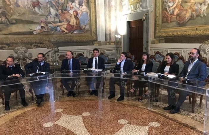 Asti “studia” da Pisa la migliore soluzione per chiudere i campi nomadi