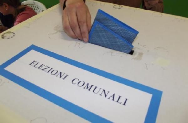 Domenica 3 e lunedì 4 ottobre si vota in undici comuni dell'Astigiano. La campagna elettorale terminerà a mezzanotte del 1° ottobre Domenica 3 e lunedì 4 ottobre si vota in undici comuni dell'Astigiano. La campagna elettorale terminerà a mezzanotte del 1° ottobre