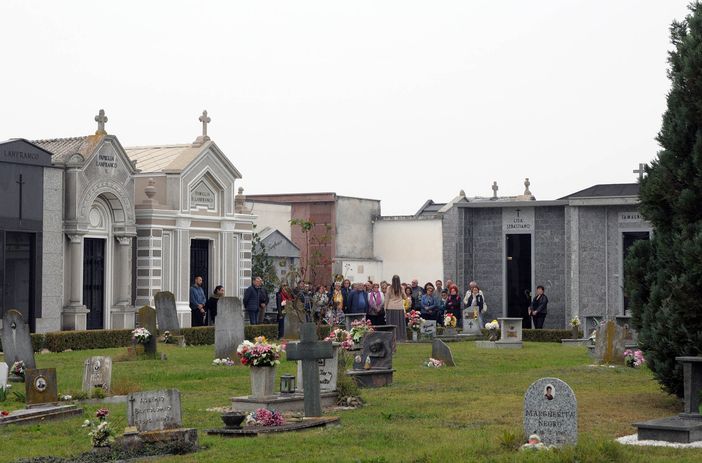 Terre di Racconti a Valfenera ha rappresentato “Dormono…sulle colline”. Domenica 20 ottobre sarà a Cisterna d'Asti Terre di Racconti a Valfenera ha rappresentato “Dormono…sulle colline”. Domenica 20 ottobre sarà a Cisterna d'Asti