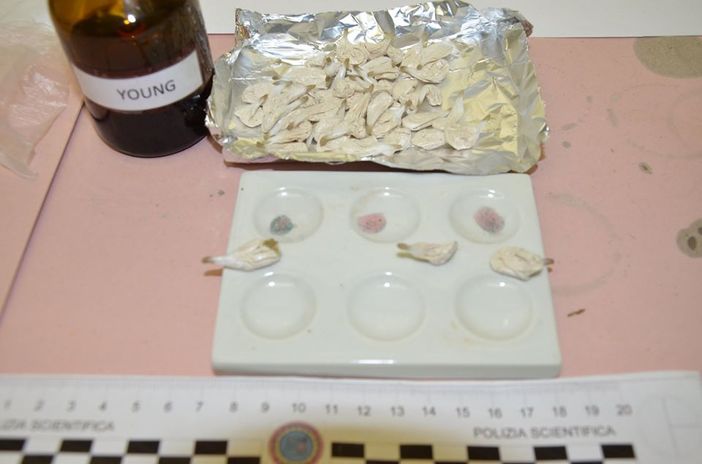 Spacciatore nigeriano arrestato dalla Squadra Mobile nei pressi della stazione ferroviaria