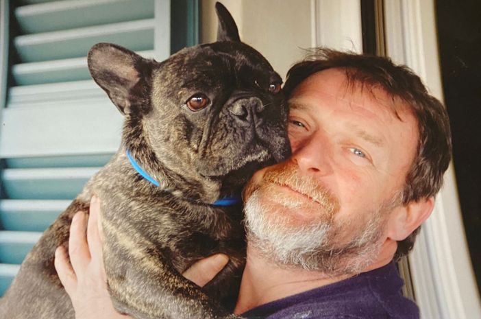 Remo Damosso con l'amato bouoledogue