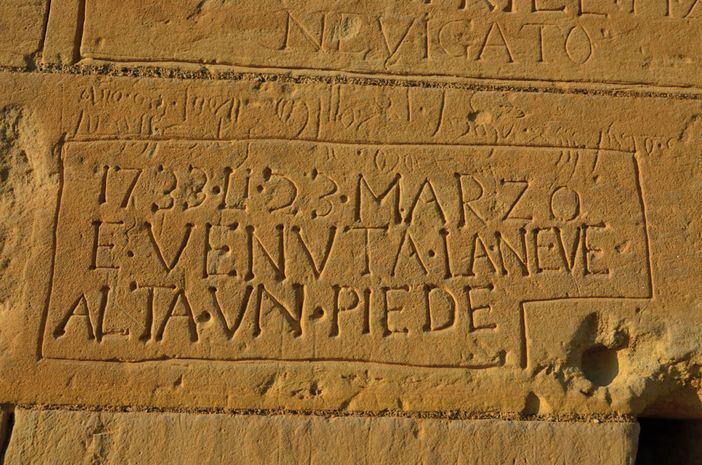 Uno dei graffiti della chiesa di Casorzo Uno dei graffiti della chiesa di Casorzo