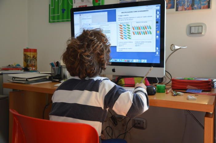 Il problema della Dad? Non è la Dad! Riflessioni 'fuori dal coro' di una formatrice web Il problema della Dad? Non è la Dad! Riflessioni 'fuori dal coro' di una formatrice web