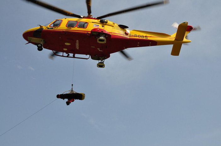 Quaranti: cade dalla bicicletta, uomo elitrasportato in codice rosso all'Ospedale di Alessandria
