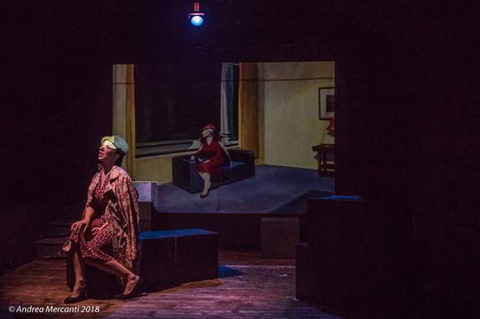 La magia dei quadri di Edward Hopper prende vita sul palco del Teatro Comunale di Monastero Bormida La magia dei quadri di Edward Hopper prende vita sul palco del Teatro Comunale di Monastero Bormida