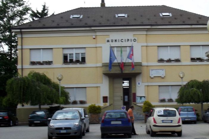 "Non c'è chiarezza sui fondi erogati dalla Regione ai piccoli Comuni del Piemonte per la manutenzione del territorio". Una lettera di un sindaco del Verbano chiede la sospensione della graduatoria "Non c'è chiarezza sui fondi erogati dalla Regione ai piccoli Comuni del Piemonte per la manutenzione del territorio". Una lettera di un sindaco del Verbano chiede la sospensione della graduatoria