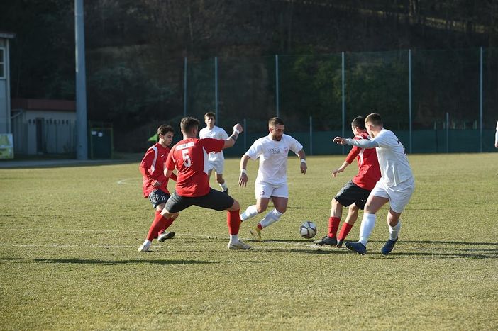Il Moncalvo calcio ritrova successo e primato solitario Il Moncalvo calcio ritrova successo e primato solitario