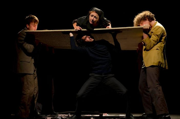 Lo spettacolo "Pasolini - sotto gli occhi di tutti" in scena allo spazio Kor di Asti Lo spettacolo "Pasolini - sotto gli occhi di tutti" in scena allo spazio Kor di Asti