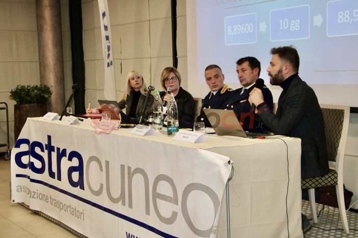 Ampia partecipazione a Cherasco per l'assemblea annuale degli autotrasportatori [FOTO E VIDEO]