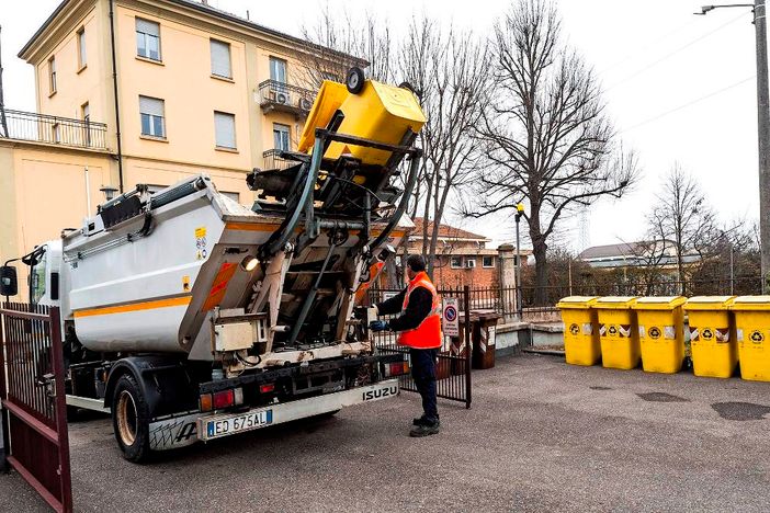 Un mezzo Asp al lavoro