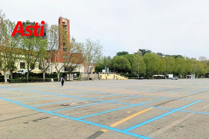 Parcheggi in Piazza del Palio: un'interrogazione del consigliere Malandrone sui disagi per gli abbonati Parcheggi in Piazza del Palio: un'interrogazione del consigliere Malandrone sui disagi per gli abbonati