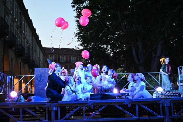 "Folking Urban Dance": in piazza Alfieri la danza unirà diverse culture "Folking Urban Dance": in piazza Alfieri la danza unirà diverse culture
