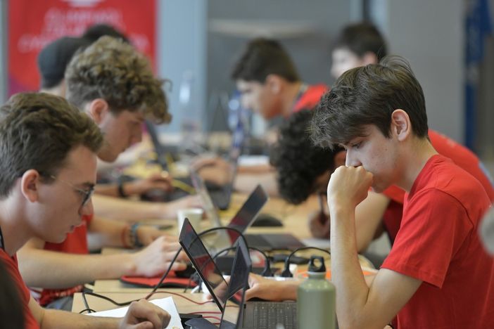 Lo studente astigiano Diego De Venuto (Artom) medaglia di bronzo alle olimpiadi italiane della Cybersicurezza Lo studente astigiano Diego De Venuto (Artom) medaglia di bronzo alle olimpiadi italiane della Cybersicurezza