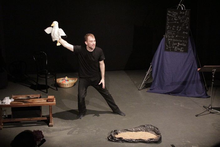 Lorenzo Alfieri in &quot;Terra&quot; (Ph. Photo 1