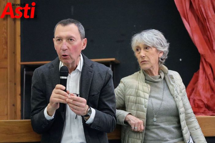 Giuseppe Passarino ritratto in occasione della presentazione, avvenuta nel carcere di Asti, di un libro Giuseppe Passarino ritratto in occasione della presentazione, avvenuta nel carcere di Asti, di un libro